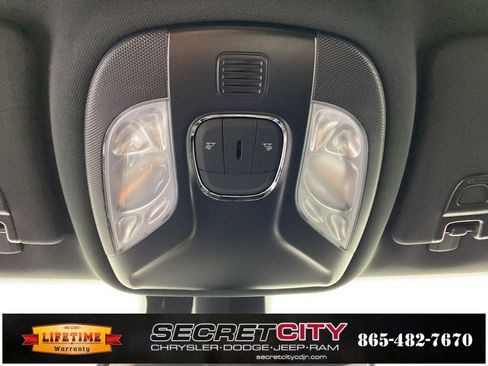 New 2026 Jeep Compass Latitude image 20