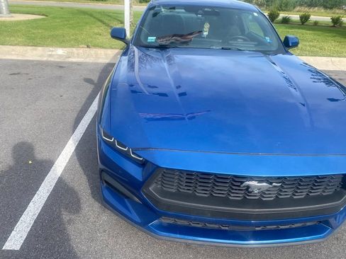 Certified 2024 Ford Mustang Coupe RWD image 3