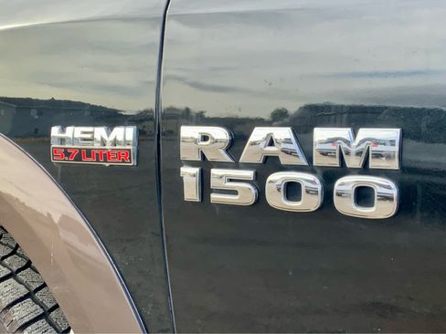 Used 2018 RAM 1500 Laramie image 17