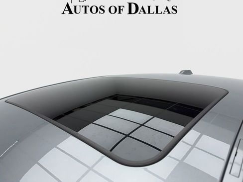 Used 2024 BMW 330i Sedan w/ Convenience Package image 11