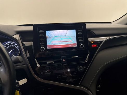 Used 2022 Toyota Camry SE FWD image 30