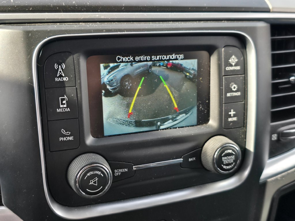 Used 2019 RAM 1500 Classic SLT AWD/4WD image 31