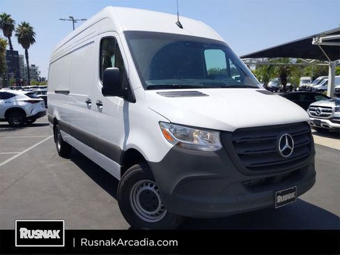 Used 2024 Mercedes-Benz Sprinter 3500 image 1