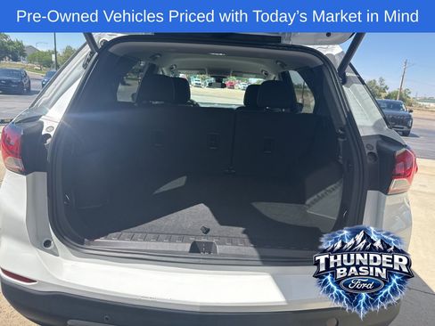Used 2024 Chevrolet Equinox LT image 9