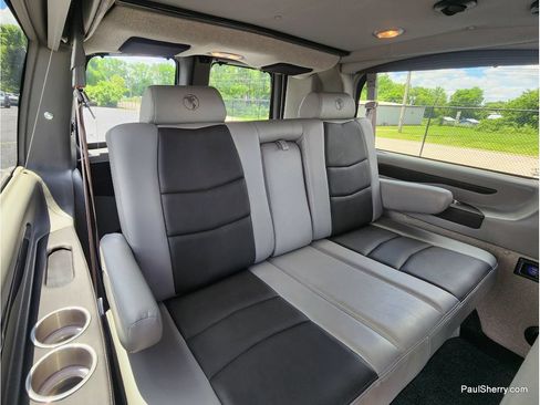 Used 2020 Chevrolet Express 2500 w/ Enhanced Convenience Package RWD image 58
