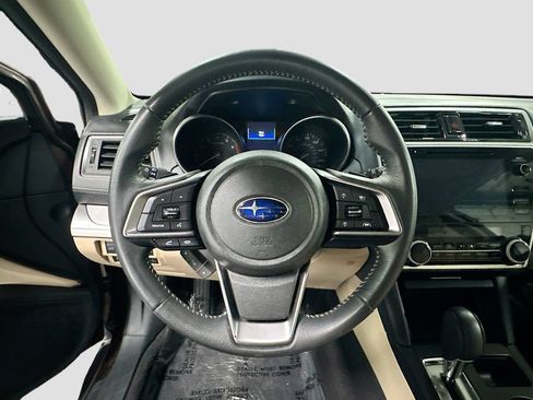 Used 2019 Subaru Outback 2.5i Premium AWD/4WD image 7
