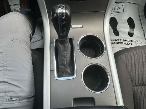 Used 2013 Ford Edge SEL FWD image 24