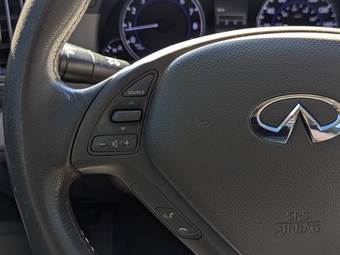 Used 2015 INFINITI Q40 AWD w/ Moonroof Package image 25