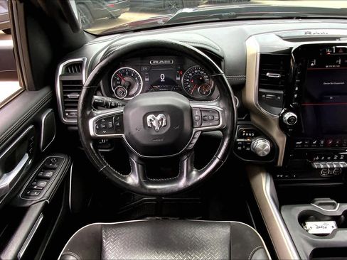 Used 2019 RAM 1500 Laramie AWD/4WD image 6
