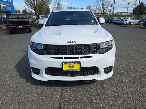 Used 2018 Jeep Grand Cherokee SRT image 9