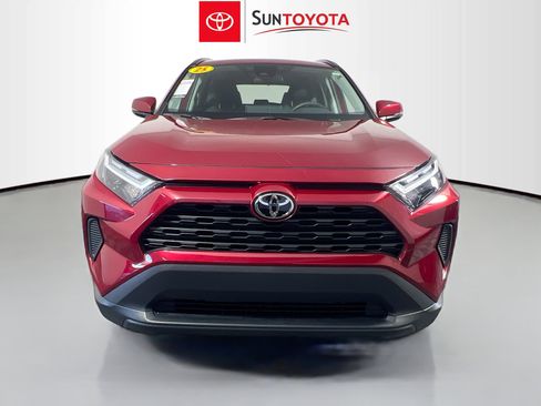 Used 2025 Toyota RAV4 XLE image 10
