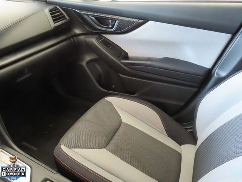 Used 2019 Subaru Crosstrek 2.0i Premium w/ Moonroof Package AWD/4WD image 19