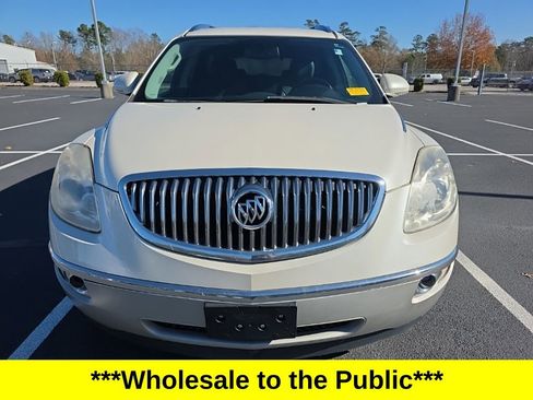 Used 2011 Buick Enclave CXL image 12
