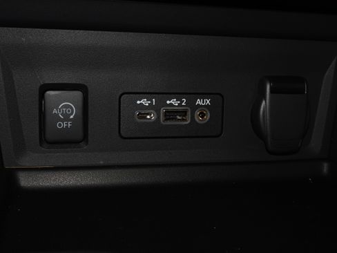 New 2025 Nissan Sentra SV w/ SV Premium Package image 33