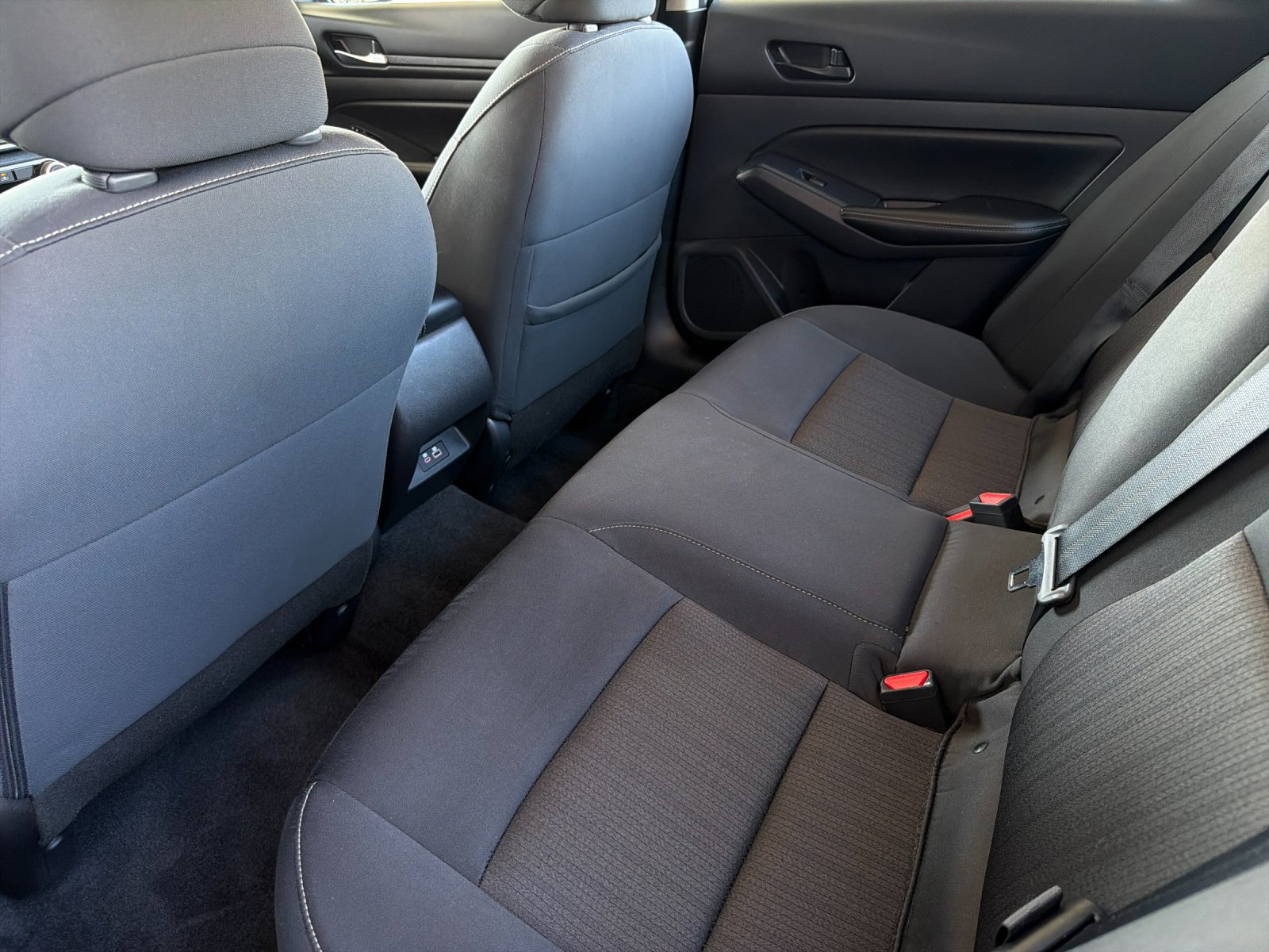Used 2025 Nissan Altima 2.5 SV AWD/4WD image 11
