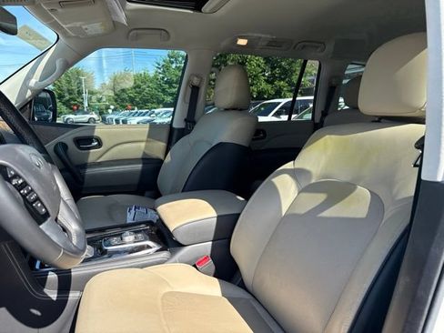 Certified 2023 INFINITI QX80 Premium Select w/ All-Season Package AWD/4WD image 5