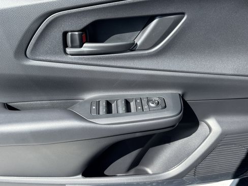 New 2026 Toyota Prius Plug-In Hybrid image 18