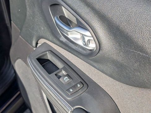 Used 2016 Jeep Cherokee Latitude w/ Cold Weather Group image 47