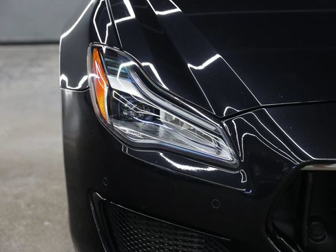 Used 2021 Maserati Quattroporte S RWD image 5