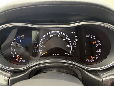 Used 2019 Jeep Grand Cherokee Overland RWD image 19
