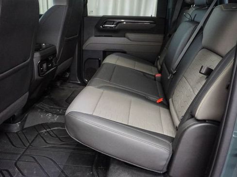Used 2026 Chevrolet Silverado 2500 ZR2 AWD/4WD image 16