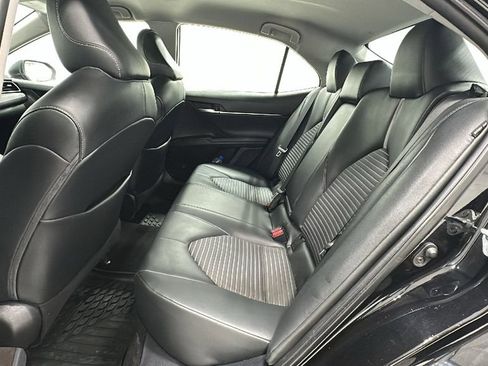 Used 2021 Toyota Camry SE image 12