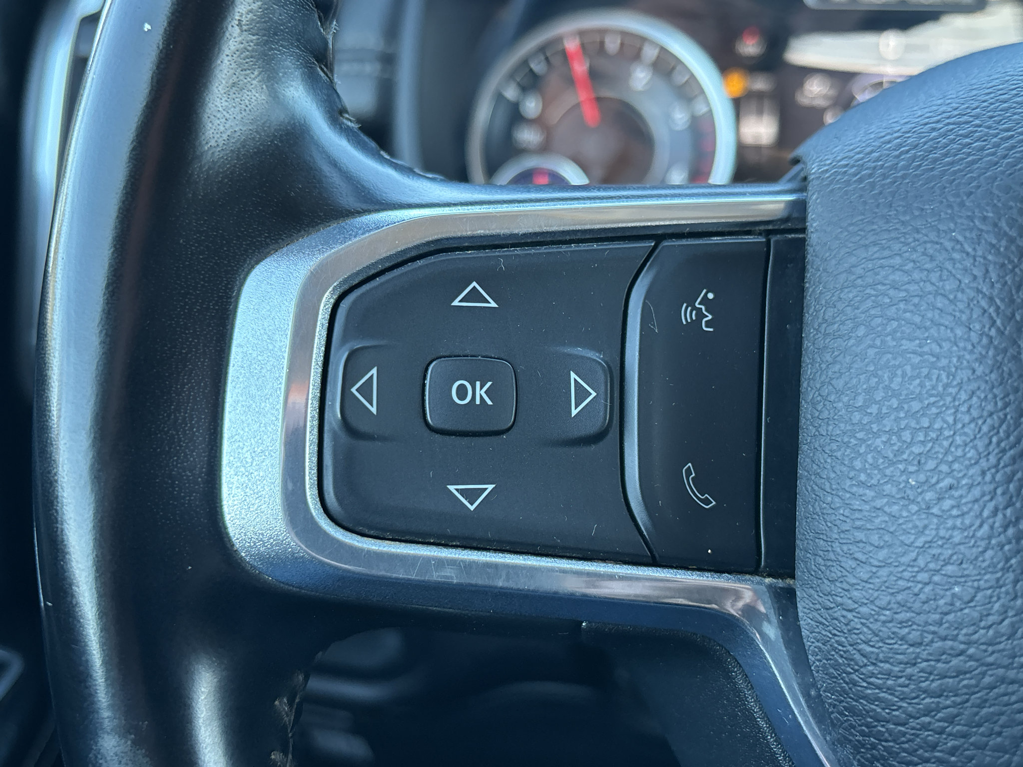 Used 2023 RAM 2500 Laramie AWD/4WD image 14