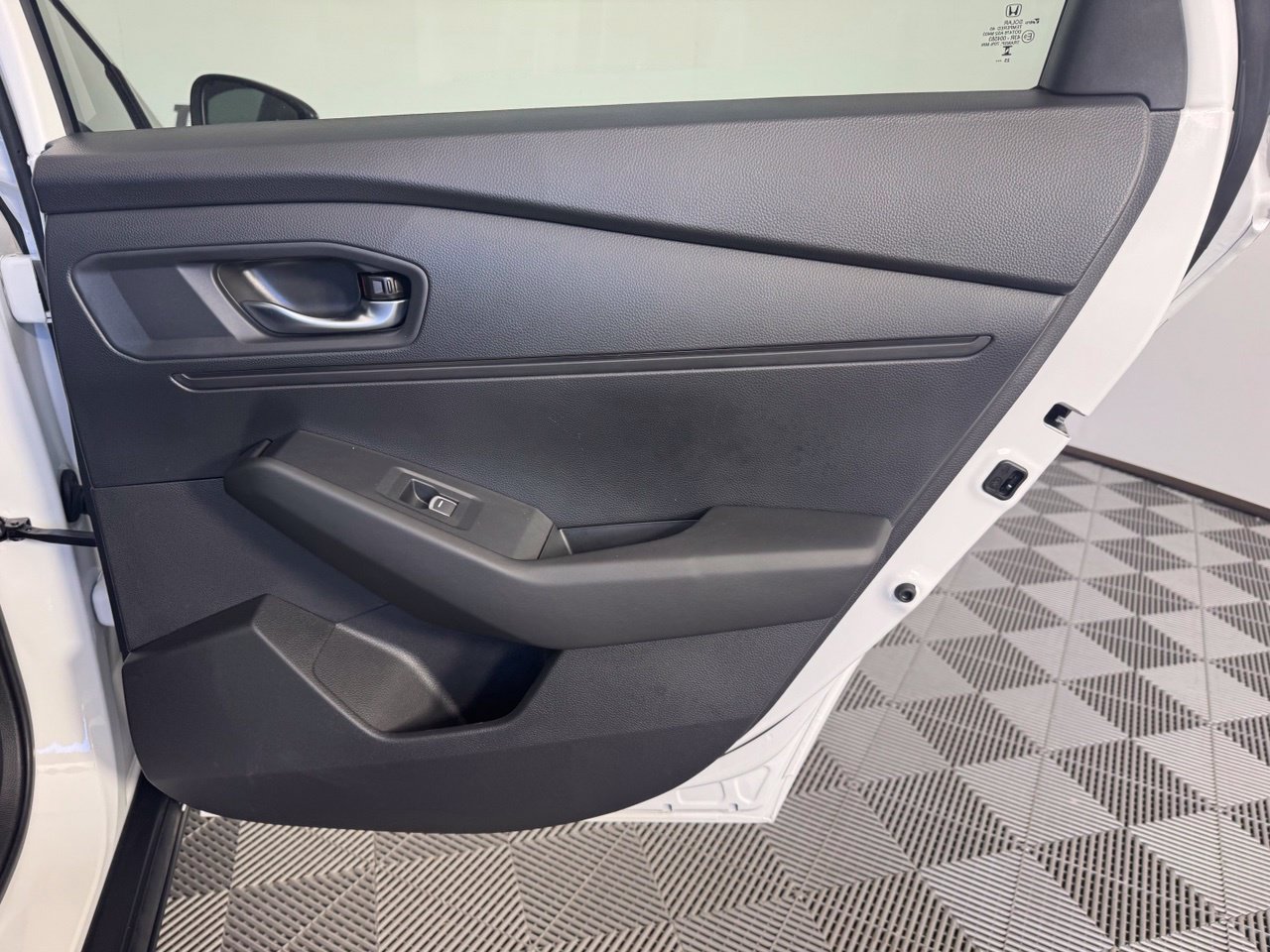Used 2025 Honda Accord Sport image 31