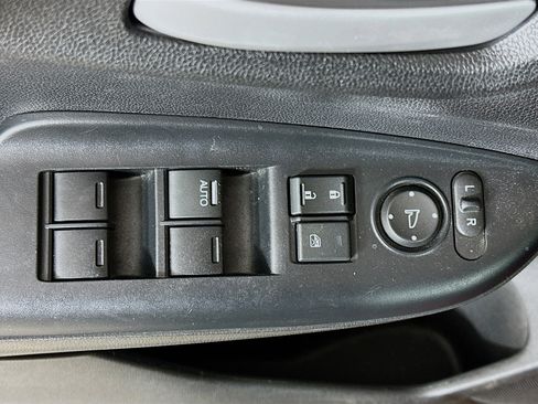 Used 2018 Honda Fit Sport image 15