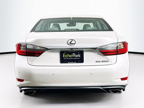Used 2018 Lexus ES 350 w/ Luxury Package w/Wood Trim FWD image 7