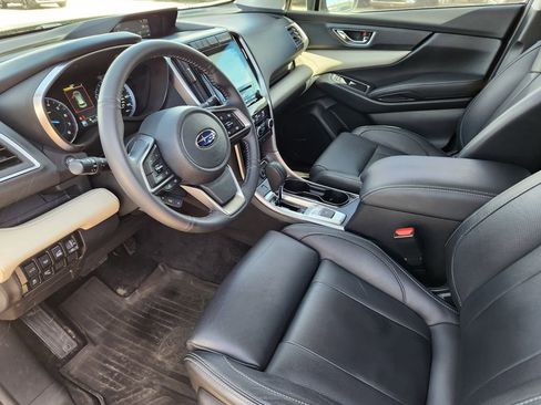 Used 2022 Subaru Ascent Limited w/ Technology Package image 7