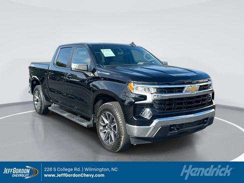 Used 2022 Chevrolet Silverado 1500 LT w/ Protection Package AWD/4WD image 1