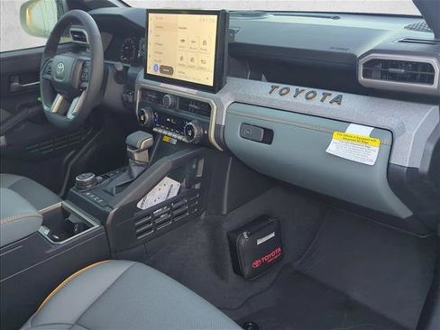 Used 2025 Toyota Tacoma 4x4 Double Cab Hybrid image 28