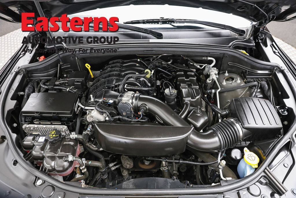 Used 2024 Dodge Durango GT RWD image 7
