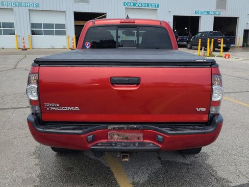 Used 2012 Toyota Tacoma 4x4 Double Cab w/ TRD Sport Pkg image 3