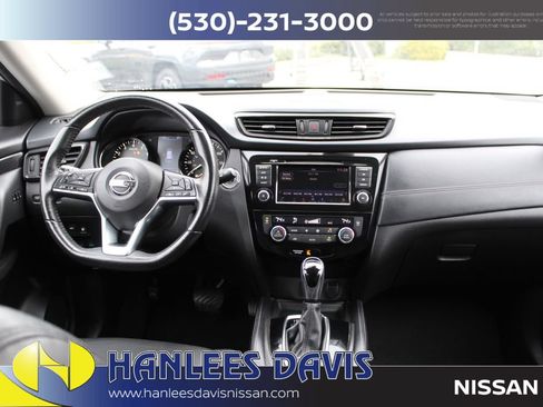 Used 2018 Nissan Rogue SL FWD image 18