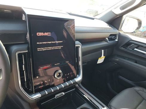 New 2026 GMC Yukon Denali w/ Denali Reserve Package AWD/4WD image 26