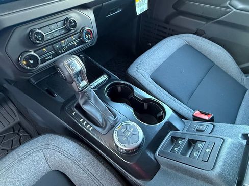 Used 2025 Ford Bronco 4-Door image 29