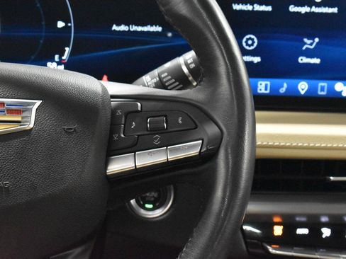 Certified 2024 Cadillac XT4 Premium Luxury AWD/4WD image 8