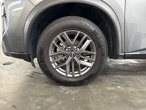 Used 2024 Nissan Rogue S AWD/4WD image 31
