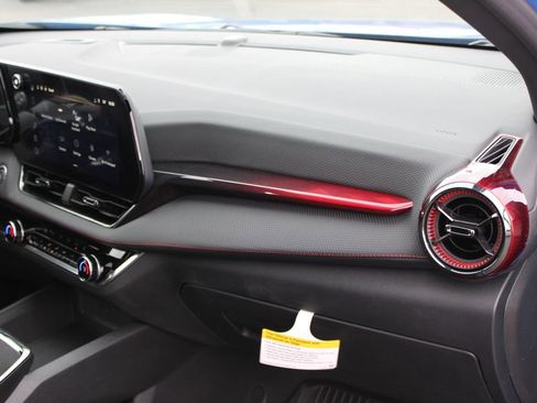 New 2026 Chevrolet Equinox RS w/ LPO, Floor Liner Package FWD image 29