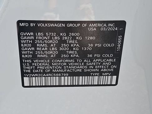 Used 2024 Volkswagen Atlas SE FWD image 37
