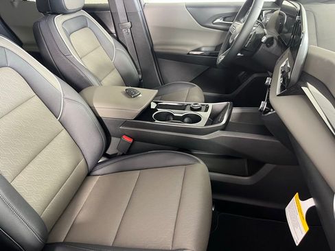 New 2026 Chevrolet Equinox LT w/ Convenience Package II image 15