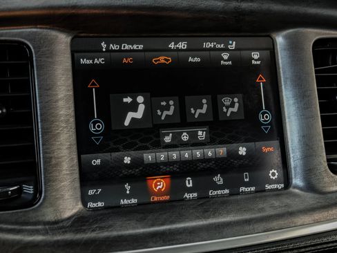 Used 2019 Dodge Charger Scat Pack w/ Daytona Edition Group RWD image 40