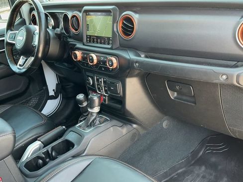 Used 2022 Jeep Gladiator Mojave w/ Cold Weather Group AWD/4WD image 18