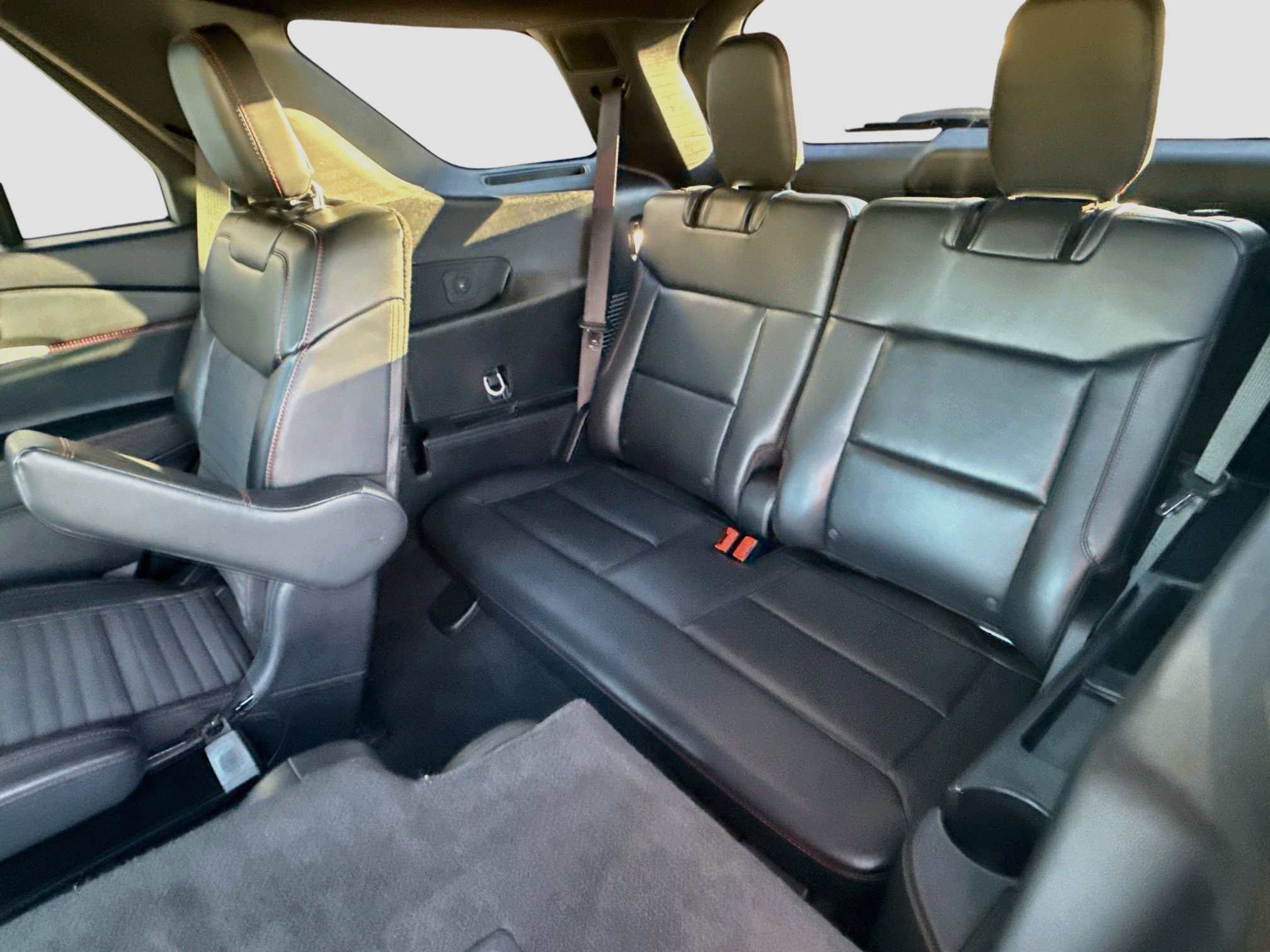 Used 2025 Ford Explorer ST-Line AWD/4WD image 30