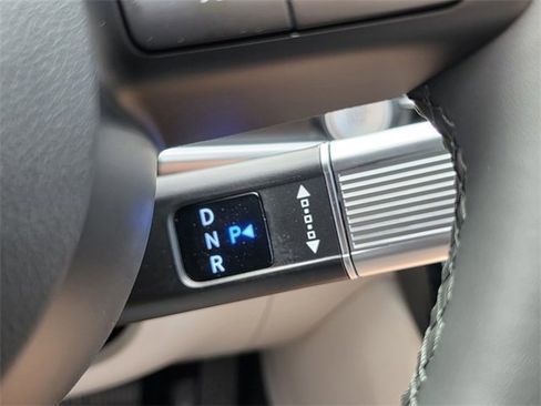 New 2025 Hyundai Tucson Limited image 27