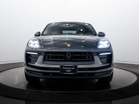 Certified 2026 Porsche Macan Turbo image 10