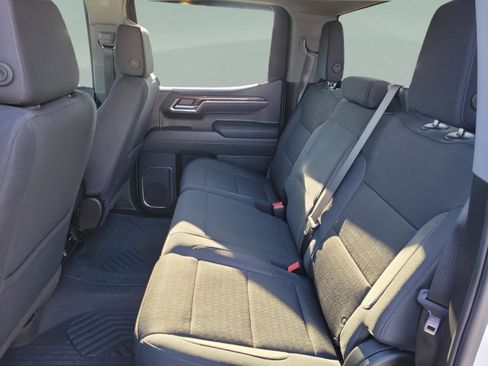 Used 2025 Chevrolet Silverado 1500 LT image 13