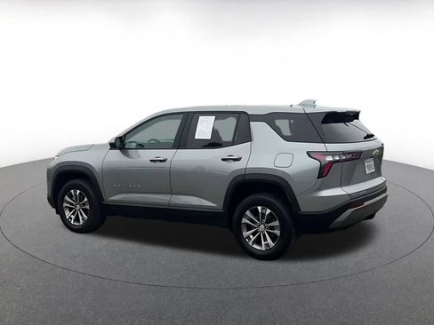 Used 2025 Chevrolet Equinox LT image 10